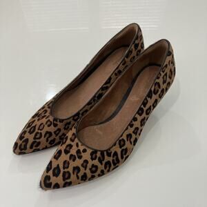 Clarks Artisan Calf Hair Leopard Print Pumps Heels size 10 M EUC Shoes